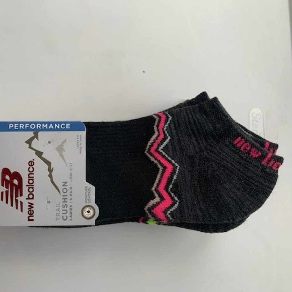 New Balance Trail Cushion Ladies 6 Pair Low Cut Size 4-10